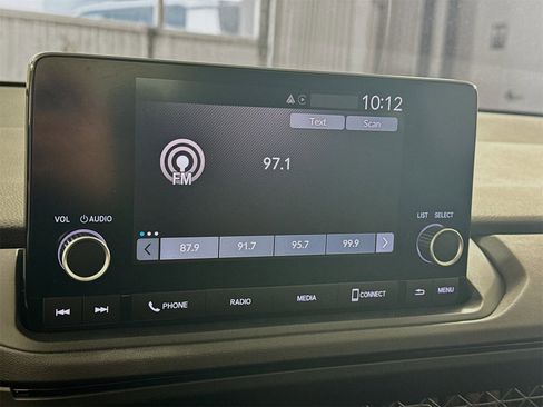 Used 2023 Honda Accord EX image 12