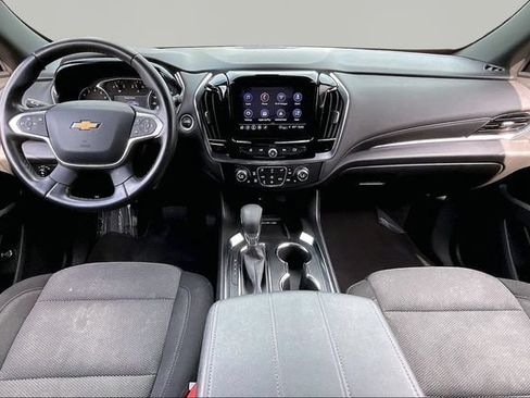 Used 2023 Chevrolet Traverse LT FWD image 7