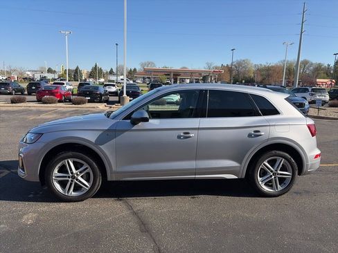 Used 2023 Audi Q5 e Premium Plus w/ Premium Plus Package AWD/4WD image 6