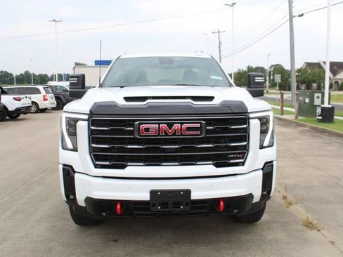 Used 2025 GMC Sierra 2500 AT4 AWD/4WD image 8