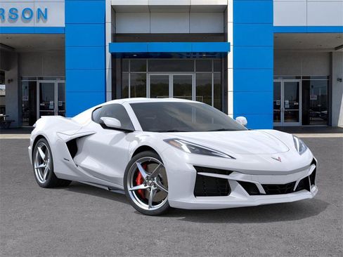 New 2025 Chevrolet Corvette E-Ray image 7