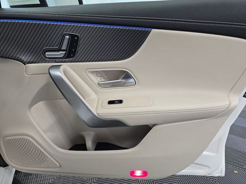 Used 2025 Mercedes-Benz CLA 250 4MATIC image 24