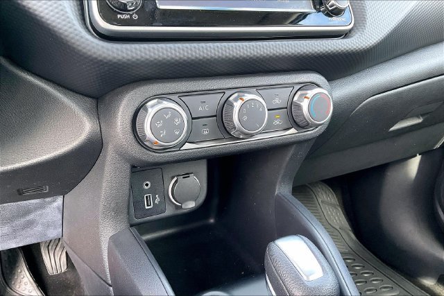 Used 2023 Nissan Kicks S FWD image 28