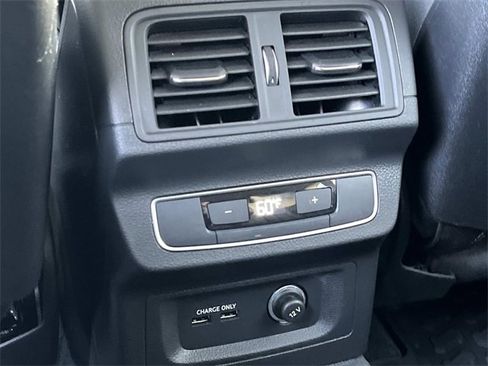 Used 2022 Audi Q5 2.0T Premium w/ Convenience Package image 18