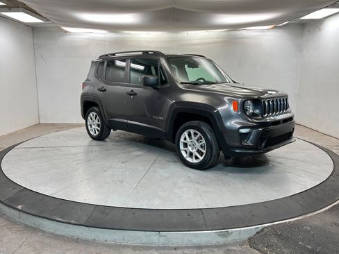 Used 2020 Jeep Renegade Sport w/ Sport Appearance Group image 8