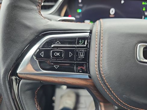 Used 2022 Jeep Grand Cherokee Summit image 22