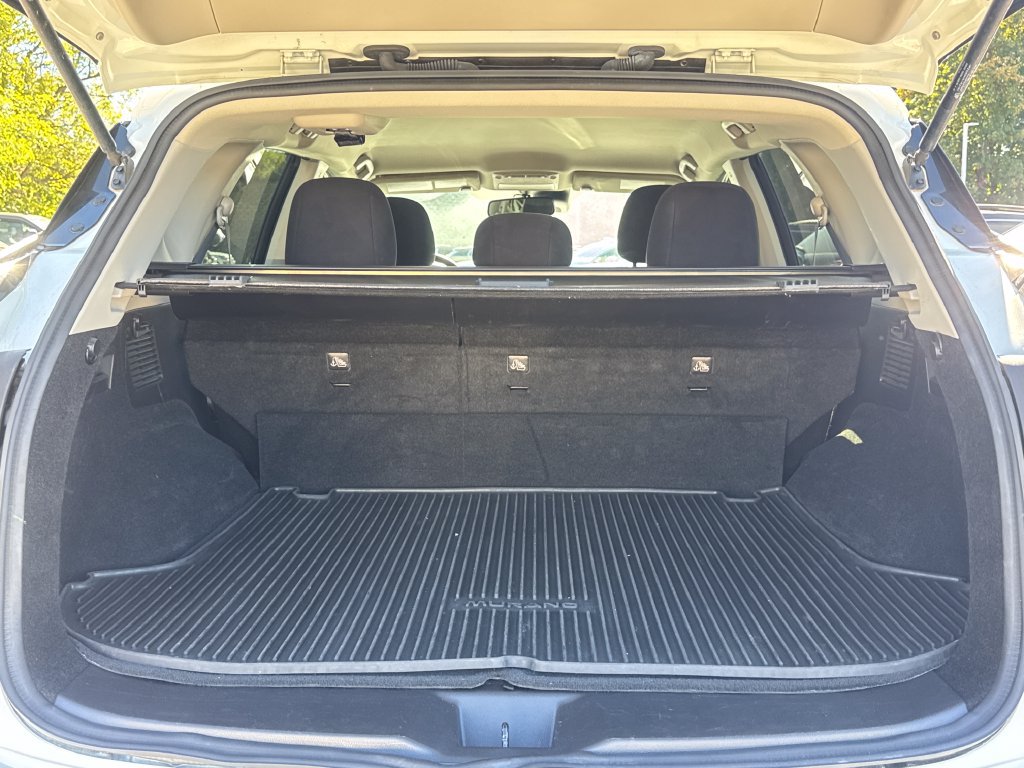 Used 2020 Nissan Murano SV w/ Cargo Package FWD image 12