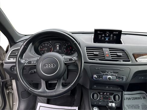 Used 2018 Audi Q3 2.0T Premium Plus w/ Premium Plus Package AWD/4WD image 26