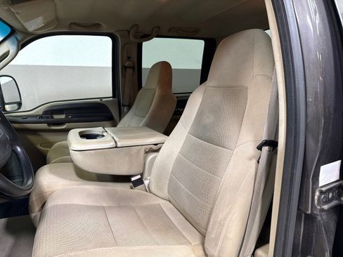 Used 2005 Ford F350 XLT image 16