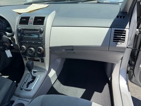 Used 2011 Toyota Corolla LE FWD image 20