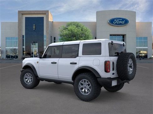 New 2025 Ford Bronco Badlands image 4