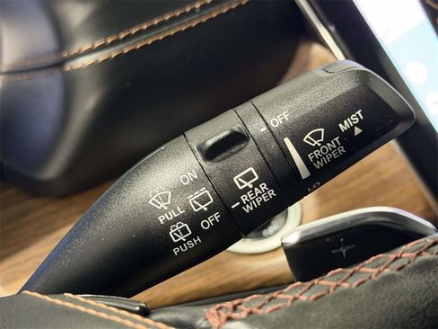 Certified 2022 Jeep Grand Cherokee Summit w/ Luxury Tech Group V image 23