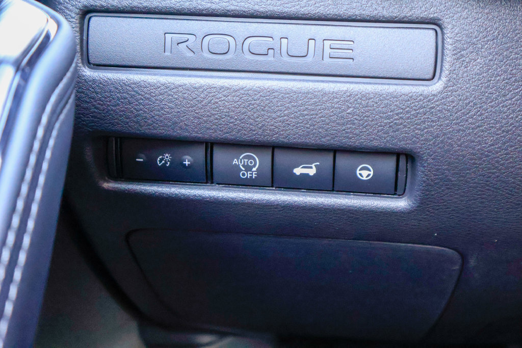 New 2026 Nissan Rogue SV FWD image 15