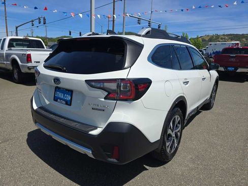 Used 2020 Subaru Outback Touring AWD/4WD image 5