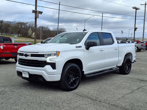 Used 2023 Chevrolet Silverado 1500 RST w/ Convenience Package II AWD/4WD image 1