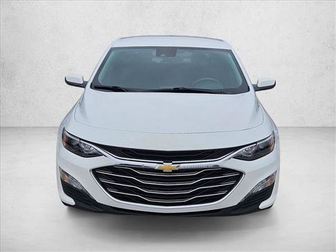 Used 2024 Chevrolet Malibu LT FWD image 2