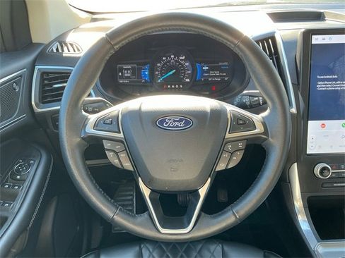 Used 2024 Ford Edge Titanium image 13