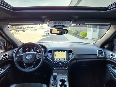Used 2018 Jeep Grand Cherokee Altitude image 7
