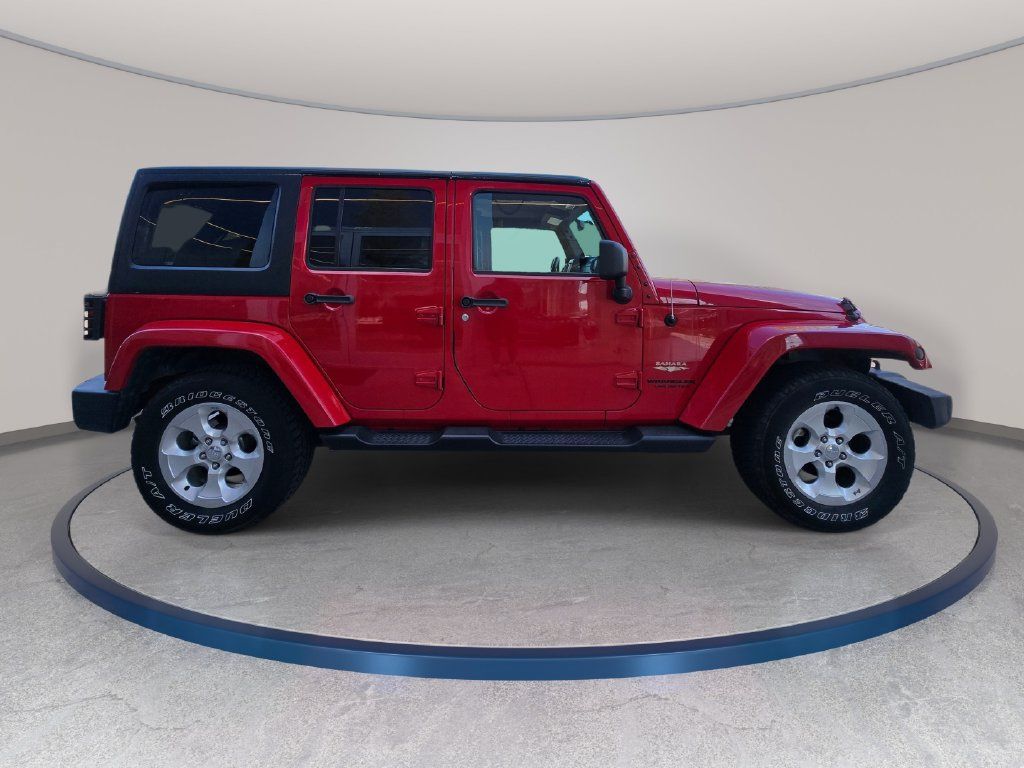 Used 2013 Jeep Wrangler Unlimited Sahara AWD/4WD image 5