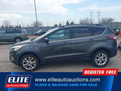 Used 2018 Ford Escape SE image 27
