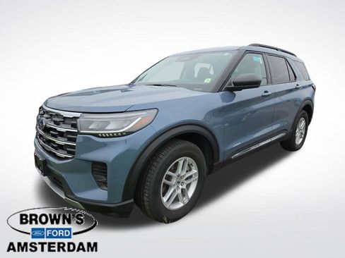 Used 2025 Ford Explorer Active AWD/4WD image 4