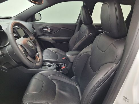 Used 2021 Jeep Cherokee Latitude Lux 80th Anniv w/ Quick Order Package 26U 80TH image 17