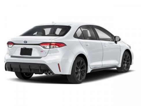 Used 2026 Toyota Corolla SE FWD image 2