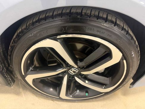 Used 2022 Honda Accord Sport image 12
