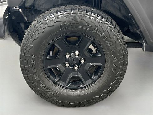Used 2021 Jeep Wrangler Unlimited Sport image 27