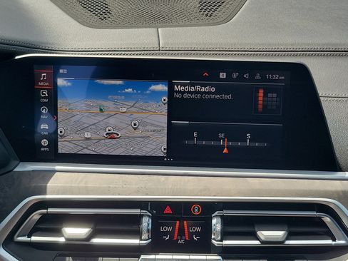 Used 2021 BMW X5 sDrive40i w/ Premium Package RWD image 10