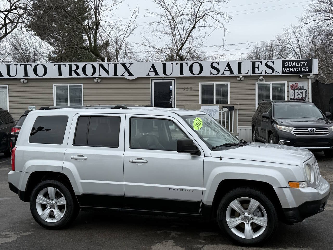 Used 2011 Jeep Patriot Latitude FWD image 1