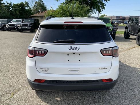 Used 2023 Jeep Compass Latitude AWD/4WD image 9