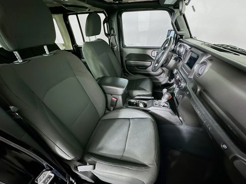 Used 2022 Jeep Wrangler Sport S image 29