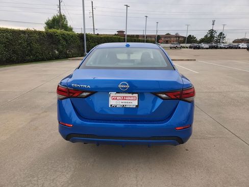 Used 2025 Nissan Sentra SV image 6