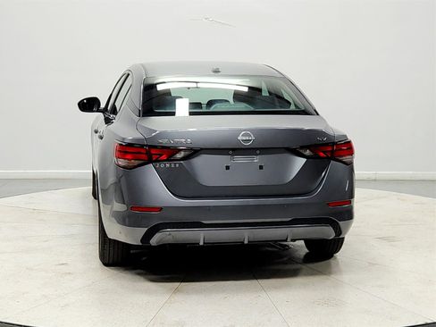 Used 2024 Nissan Sentra SV image 6