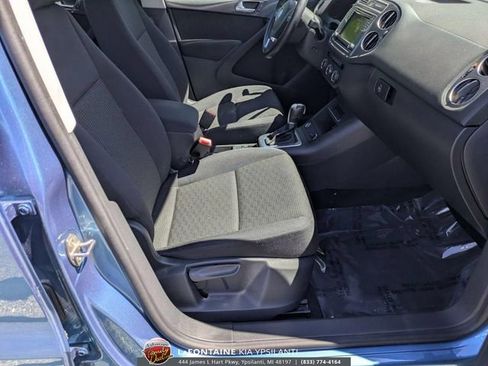Used 2017 Volkswagen Tiguan S FWD image 30