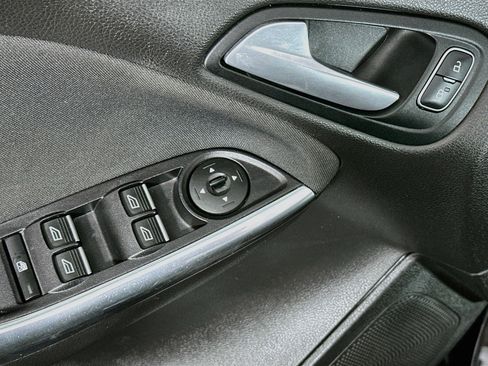 Used 2016 Ford Focus ST FWD image 15