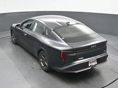 Used 2025 Kia K4 FWD image 37