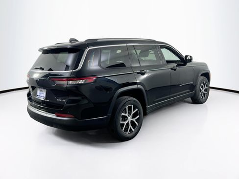 Used 2023 Jeep Grand Cherokee L Limited AWD/4WD image 5