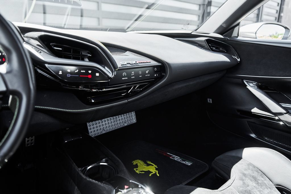 Used 2021 Ferrari SF90 Stradale AWD/4WD image 61