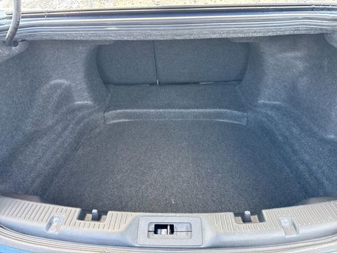 Used 2018 Ford Taurus SHO image 19