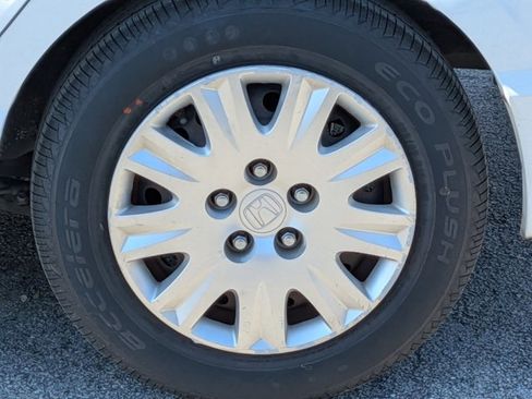 Used 2011 Honda Civic DX-VP image 2