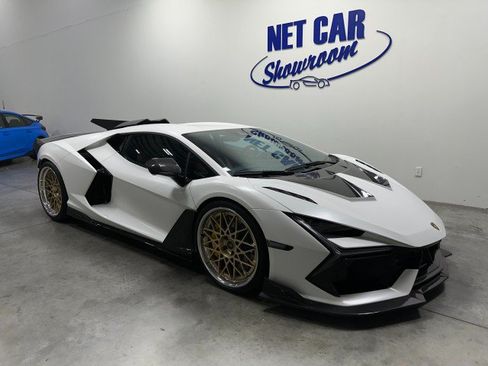 Used 2024 Lamborghini Revuelto AWD/4WD image 5