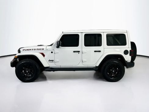 Used 2021 Jeep Wrangler Unlimited Sahara AWD/4WD image 8