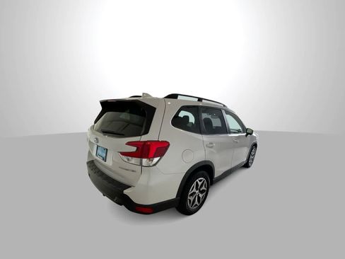 Used 2021 Subaru Forester Premium w/ Popular Package #1 AWD/4WD image 8