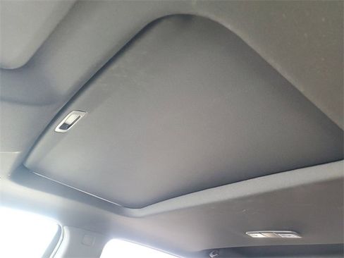 New 2025 GMC Sierra 1500 AT4 w/ Technology Package image 33