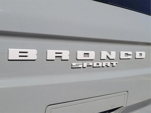 Used 2023 Ford Bronco Sport Outer Banks image 9