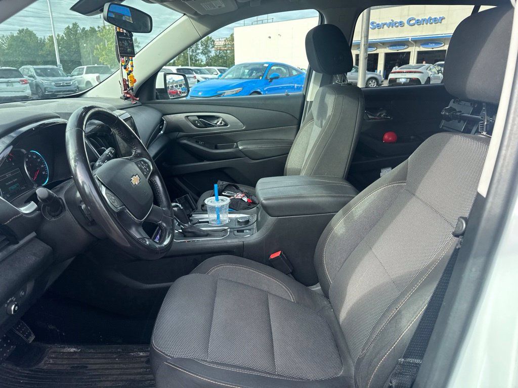 Used 2019 Chevrolet Traverse LT FWD image 16