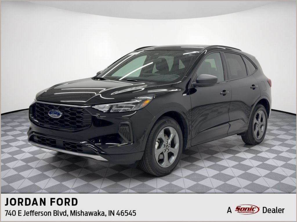 Certified 2023 Ford Escape ST-Line w/ Tech Pack #1 AWD/4WD image 1