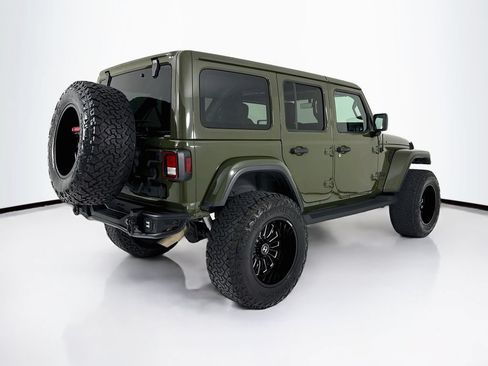 Used 2021 Jeep Wrangler Unlimited Sahara AWD/4WD image 9